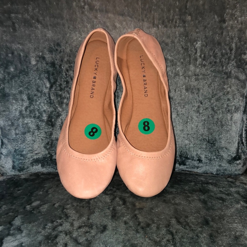 Women’s size 8 ballet flats